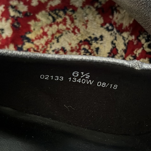 NWOT display heels size 11 or 12 - Picture 8 of 8